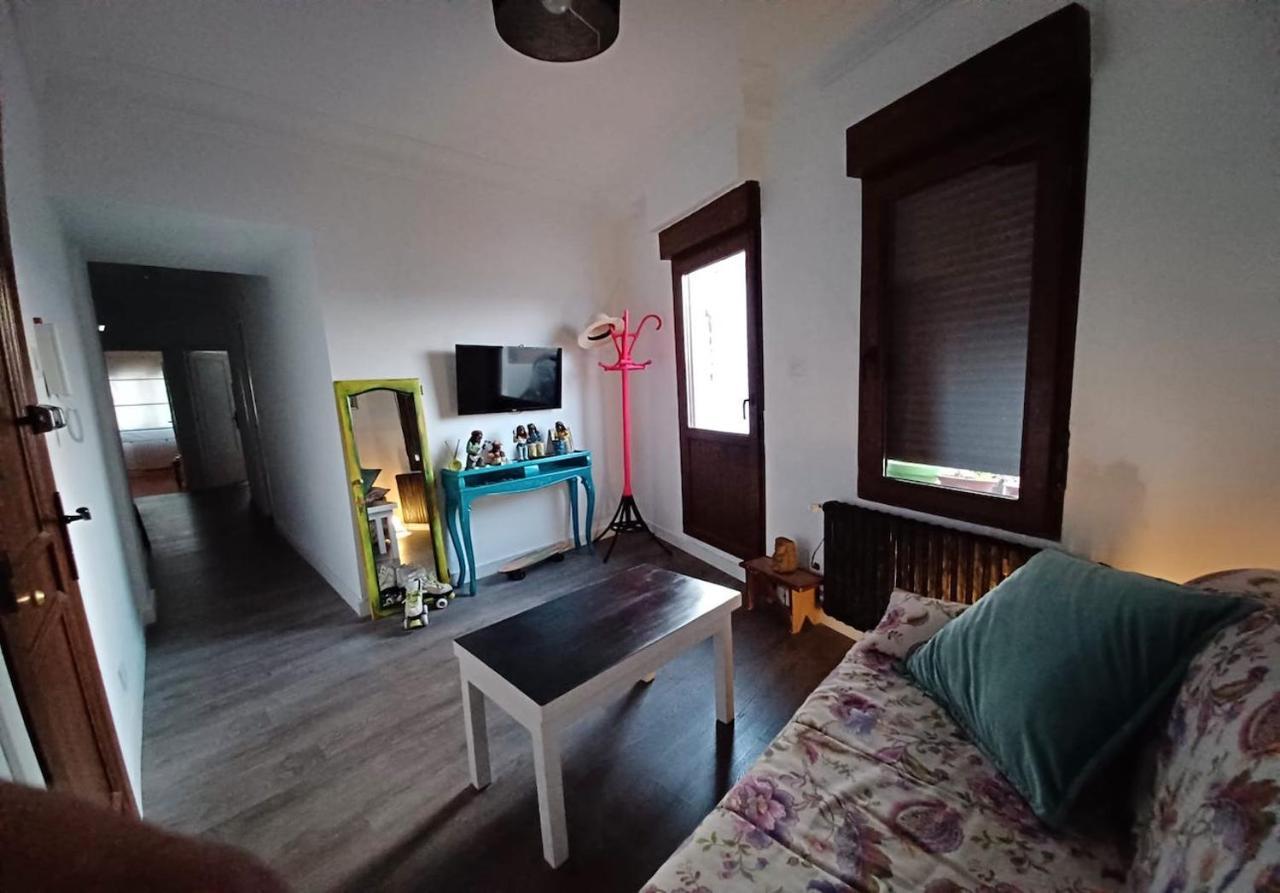 Habitaciones En El Atico De Tona Mirando A La Bahia De Santander Ngoại thất bức ảnh