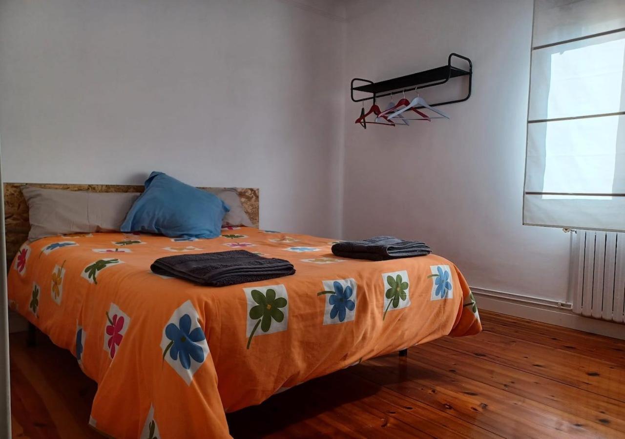 Habitaciones En El Atico De Tona Mirando A La Bahia De Santander Ngoại thất bức ảnh