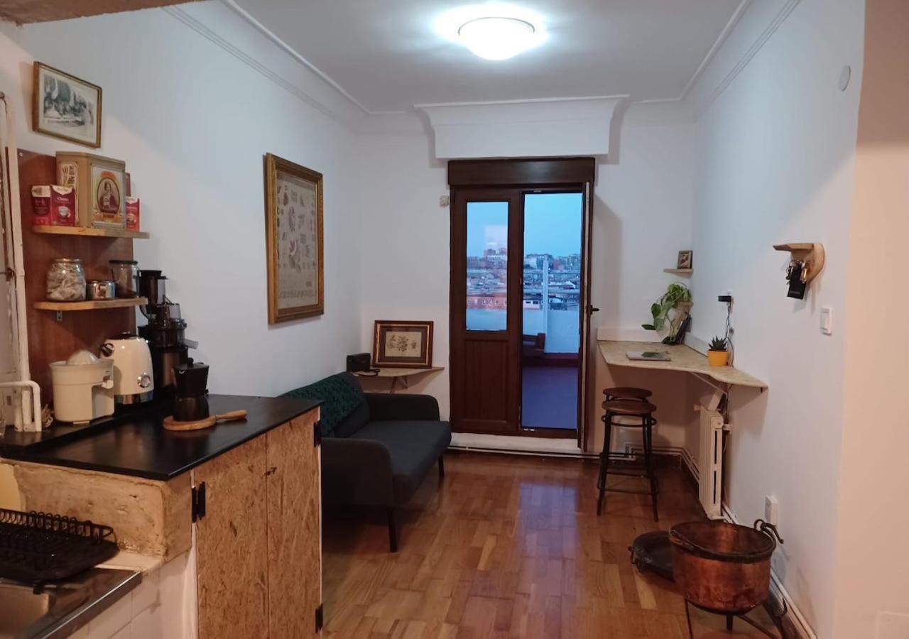 Habitaciones En El Atico De Tona Mirando A La Bahia De Santander Ngoại thất bức ảnh